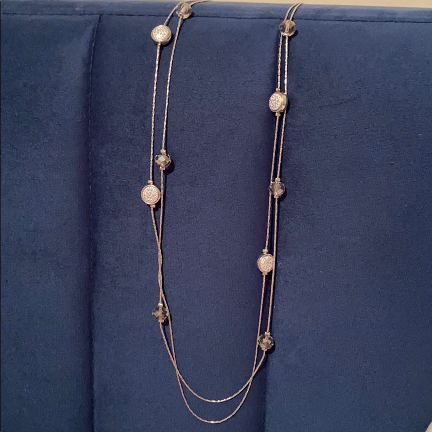 Nwt Necklace 20$